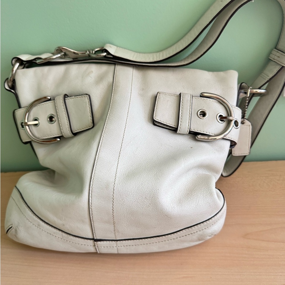 Coach White Leather Shoulder Bag